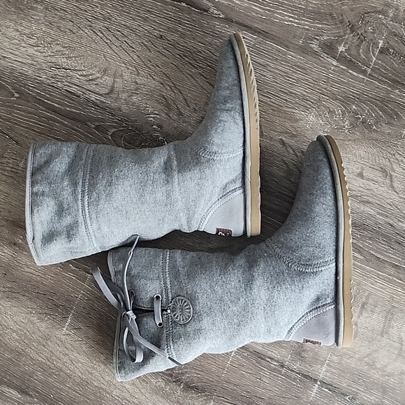 RARE! UGG Heathered Gray Jersey Knit Lightweight Boots in Size 5 - Picture 10 of 11